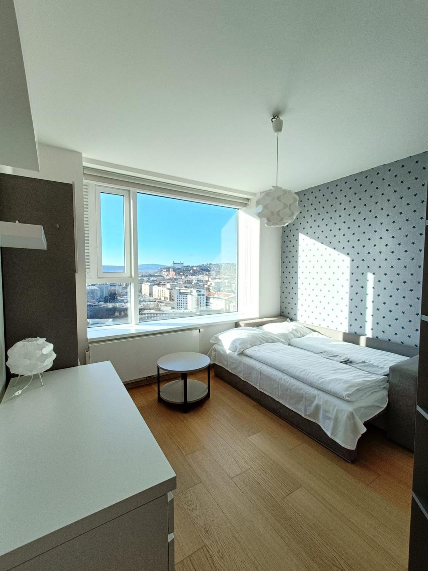 Sag Panorama Apartment 3 Rooms 19Th Floor Great View Free Parking Bratislava Buitenkant foto